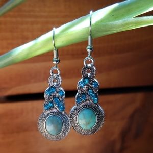 Vintage style earrings